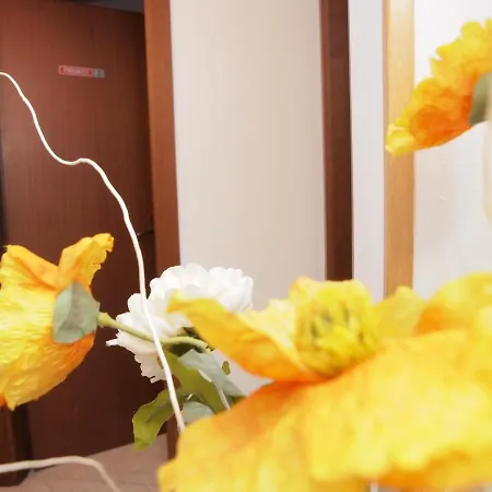 Locanda Rooms بيت ضيافة